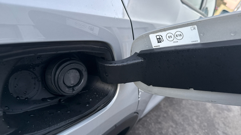 Volvo XC40 2.0 B3P Core 5dr Auto Petrol Estate